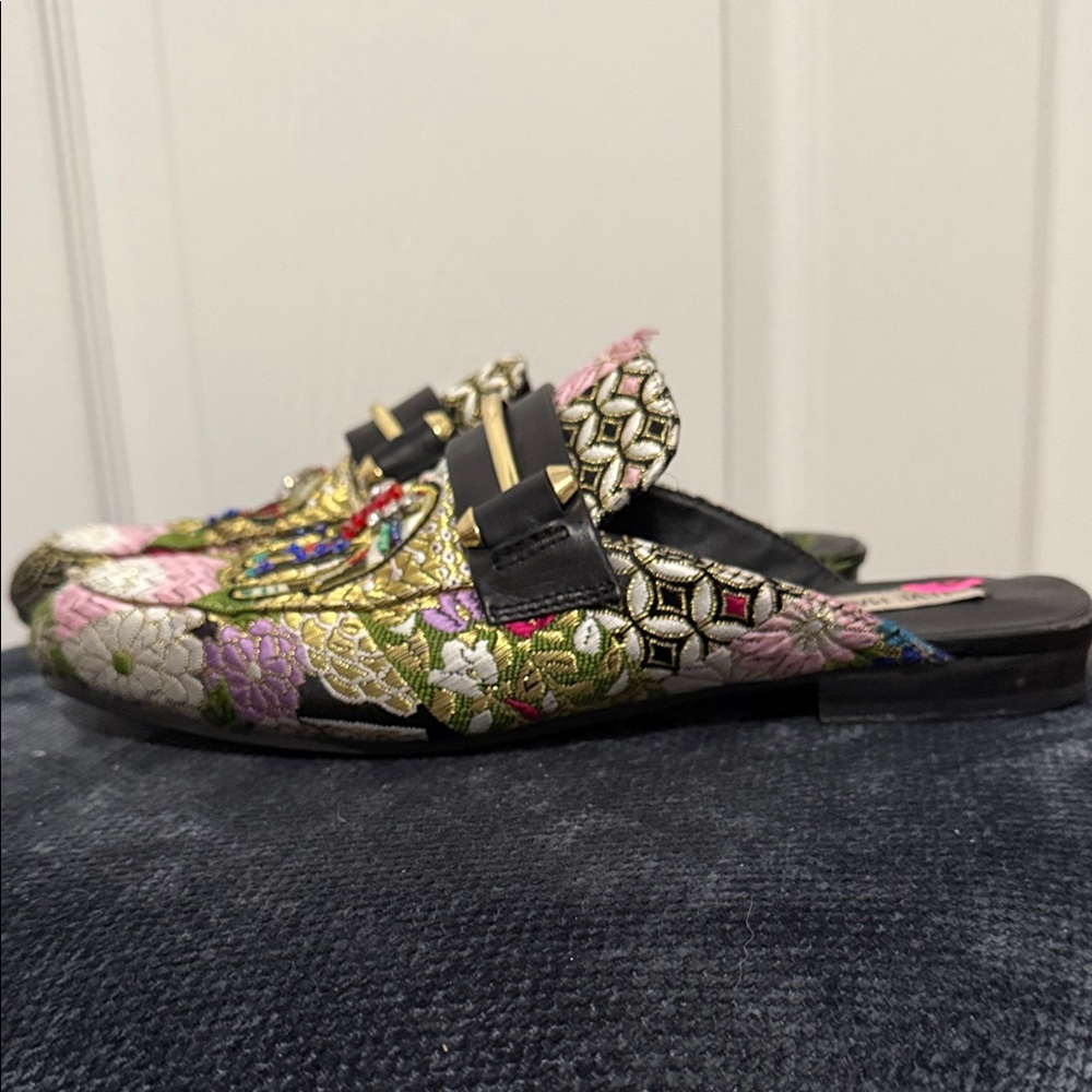 STEVE MADDEN Kera Flat Loafer Mule Elephant Motif Rhinestone Size 8 - Picture 2 of 3